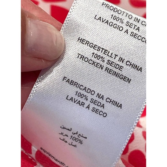 Equipment Femme Size XS Lyle Heart Print Silk Tank Top Sleeveless Blouse Red - Picture 11 of 11